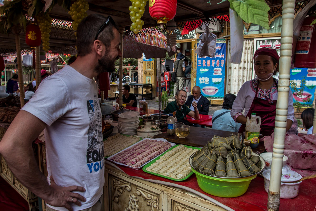 Prowincja Xinjiang- gdzie bluszcz porasta kolczasty drut